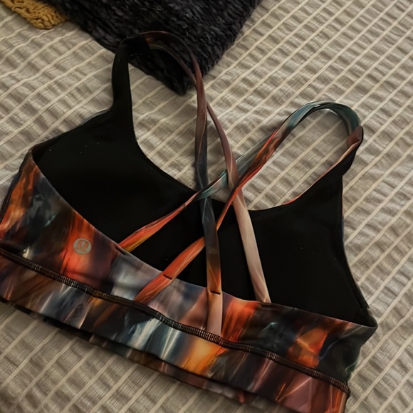 Lululemon multicolored sports bra - Picture 2 of 2